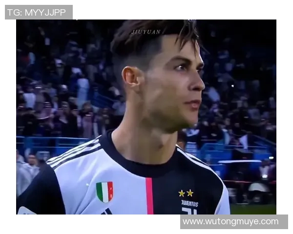 超颜值足球明星盘点球场上的魅力与风采并存的俊男们