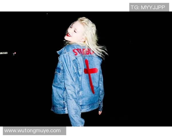 奇怪绰号的足球明星女生们如何用个性魅力征服绿茵场